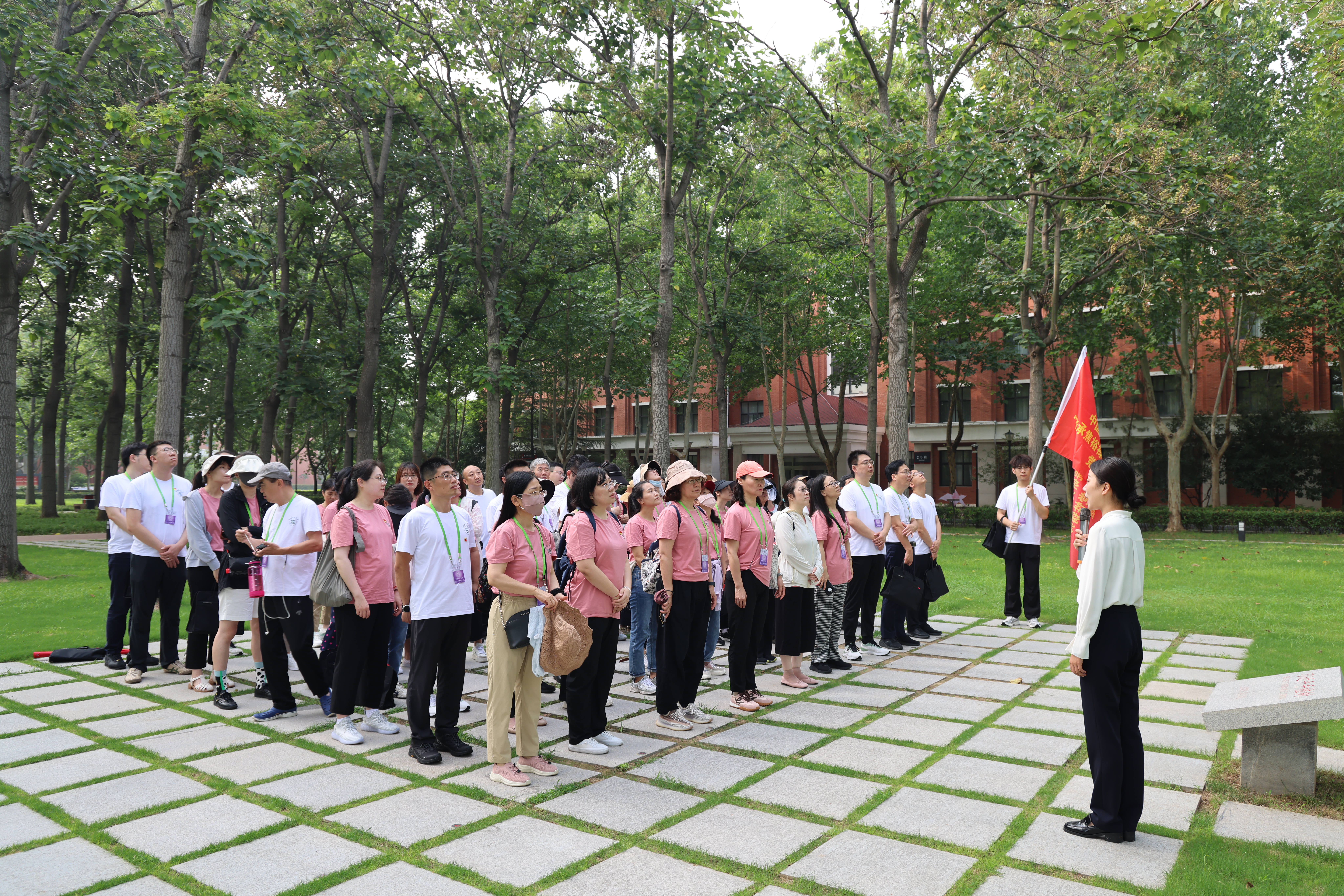 2-焦桐广场现场教学.JPG