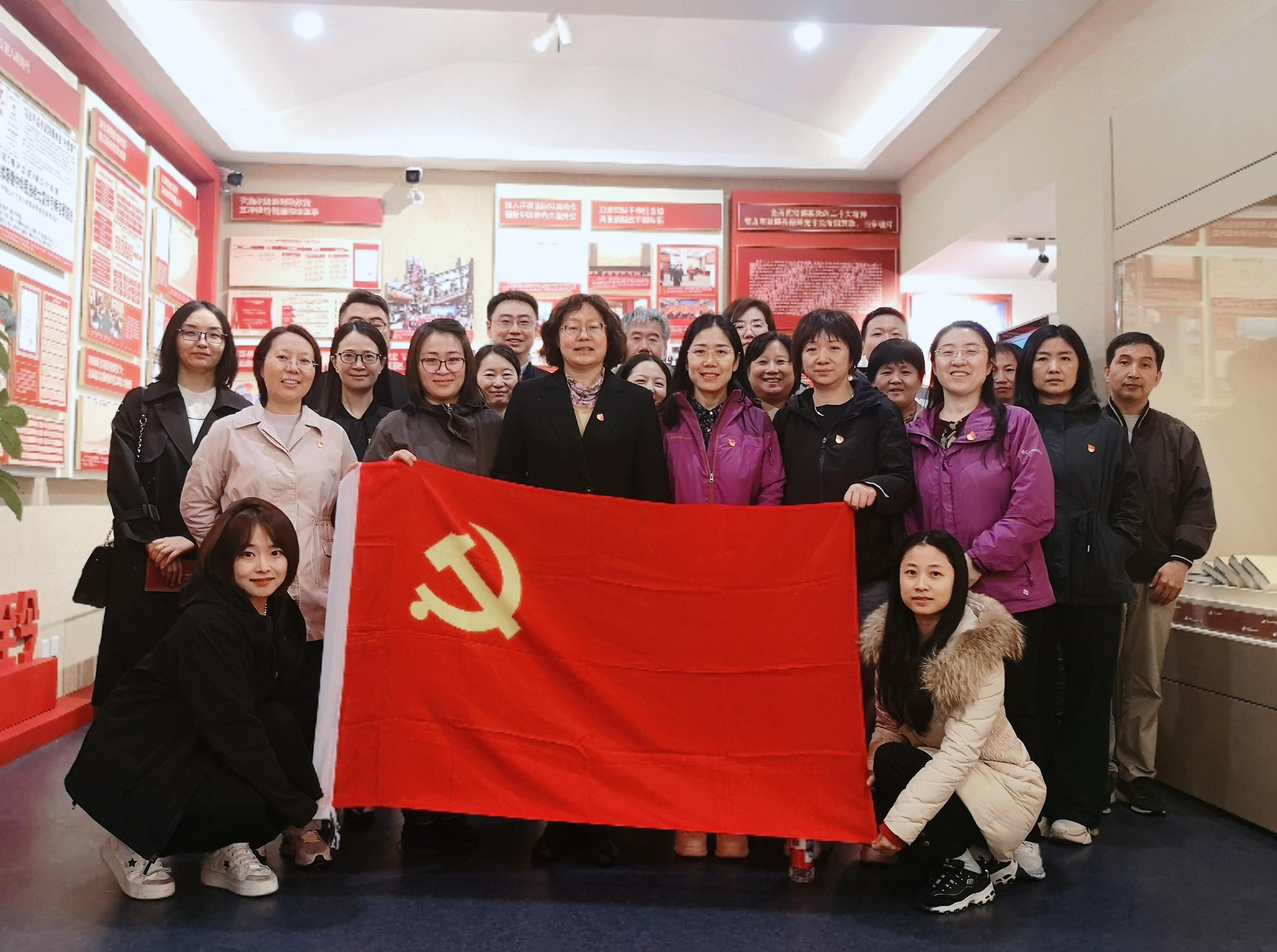财政部部史部风参观照片-新闻用.jpg